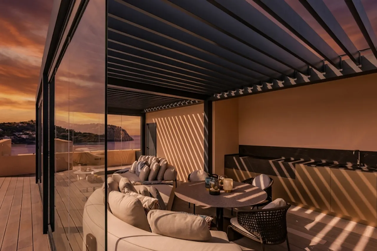 Frameless Glass Systems NZ | Titan Supply Co